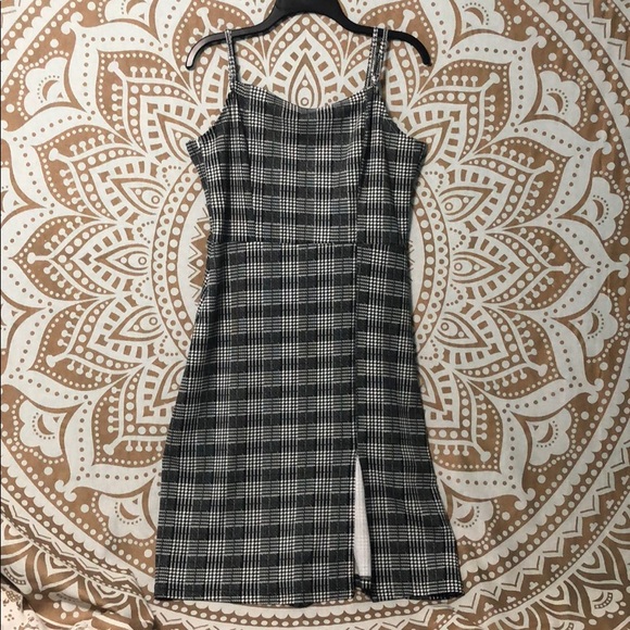 SHEIN Dresses & Skirts - HOUNDSTOOTH PRINT DRESS WITH THIGH SLIT